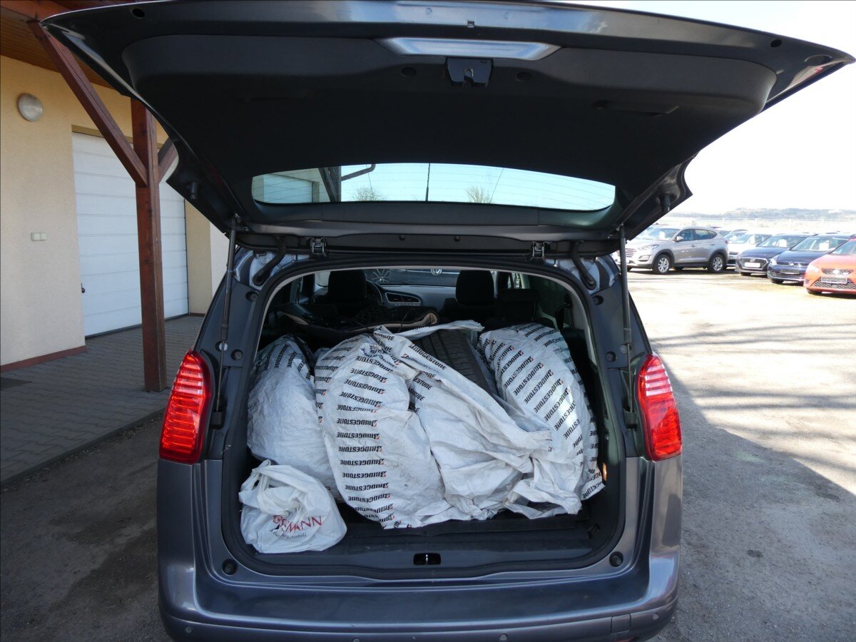 Peugeot 5008 MPV 1,6 l 115 kw