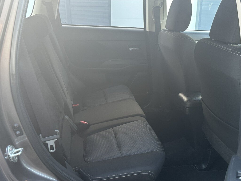 Mitsubishi Outlander SUV / Terénní 2,3 l 110 kw