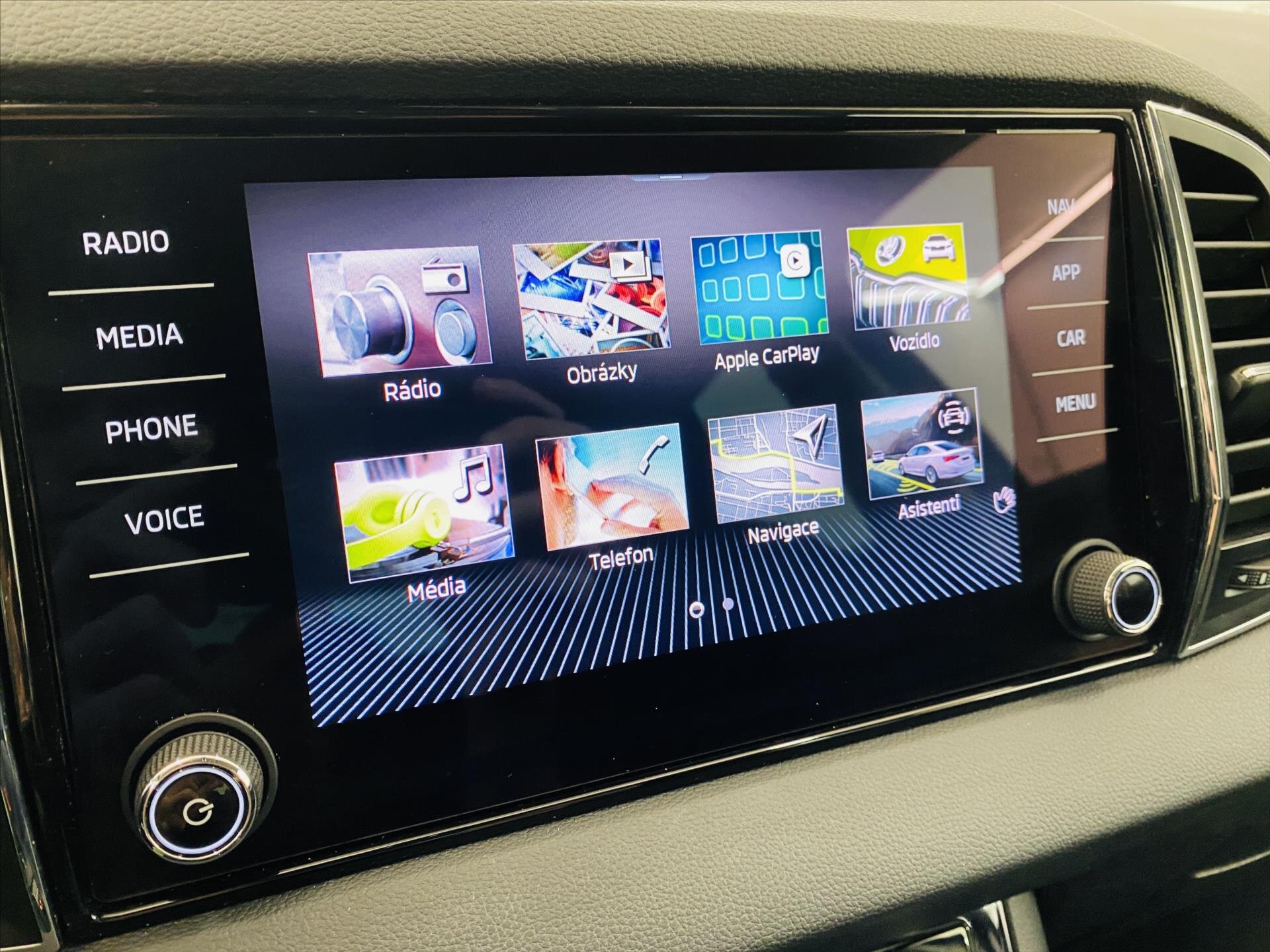 Škoda Karoq SUV 1,5 l 110 kw