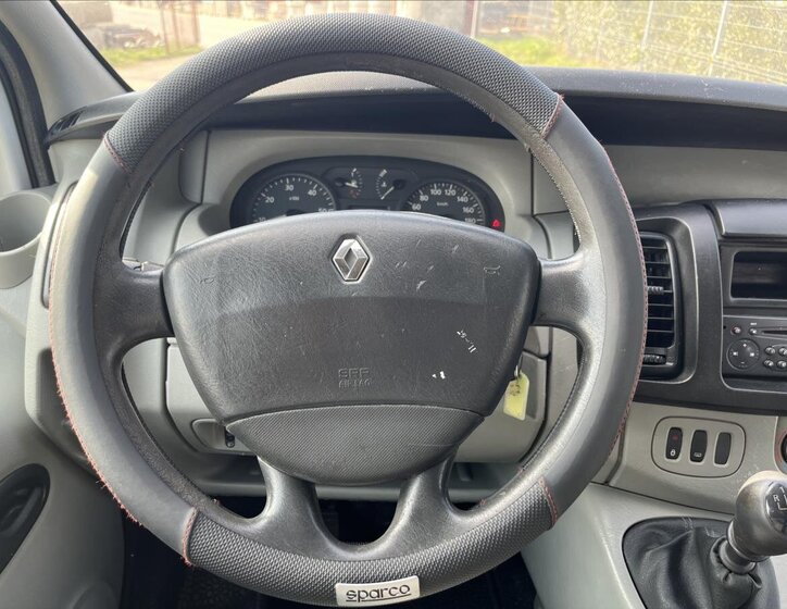 Renault Trafic 14