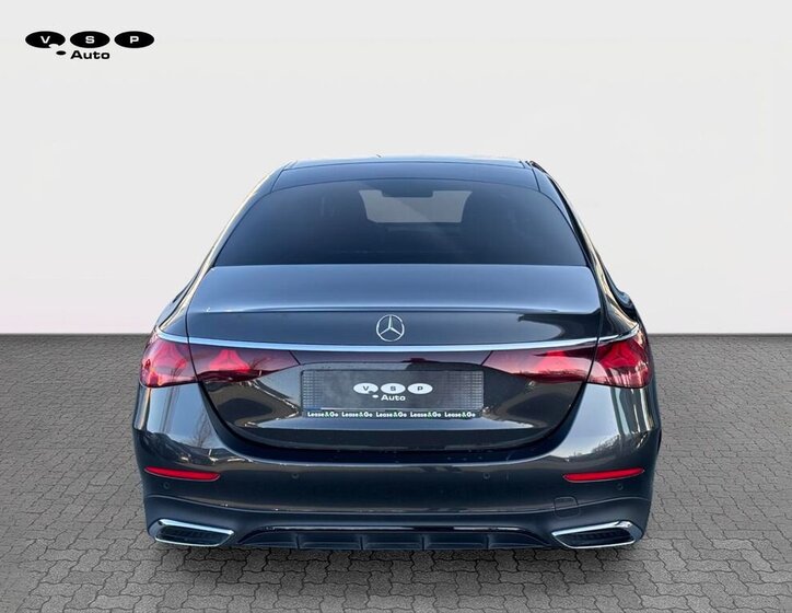 Mercedes-Benz Třídy E 4