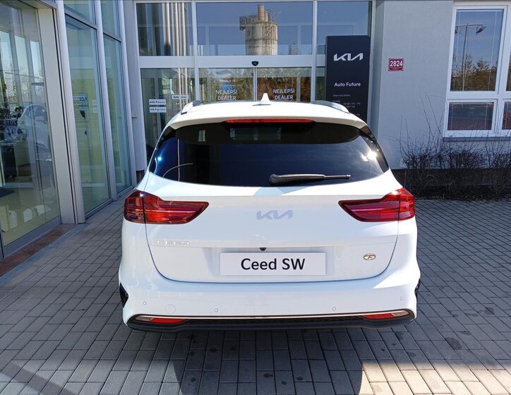 KIA Ceed 4