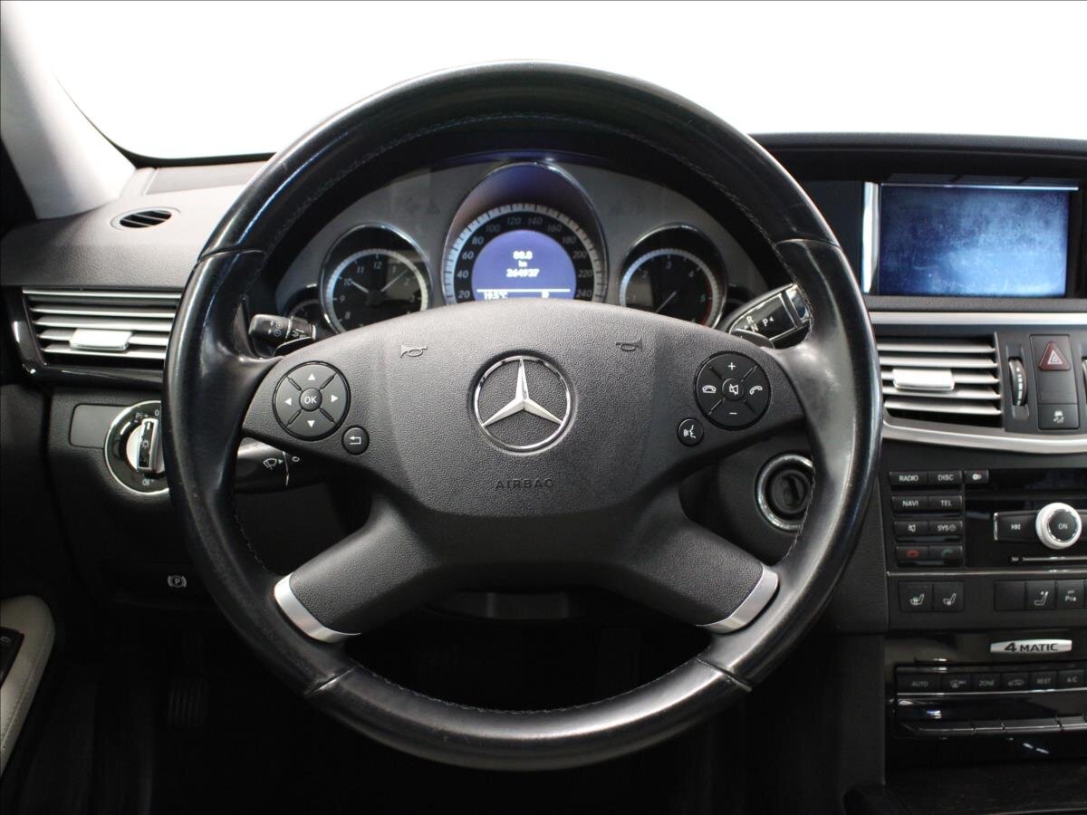 Mercedes-Benz Třídy E Sedan 3,0 l 170 kw