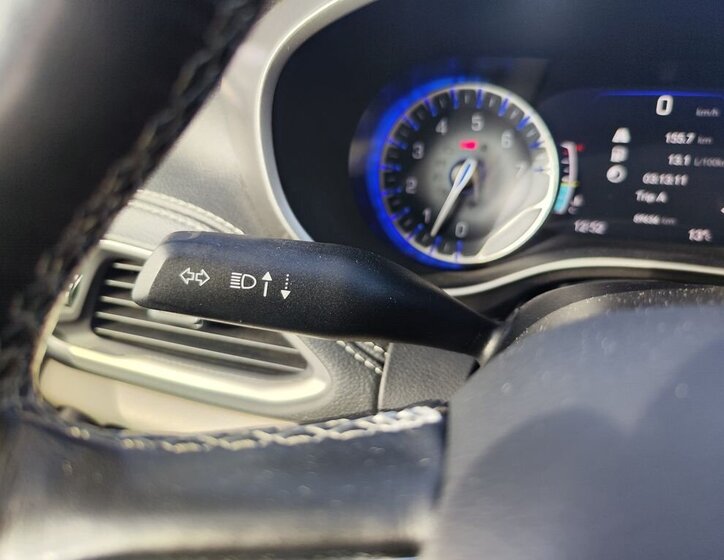 Chrysler Pacifica MPV 3,6 l 214 kw