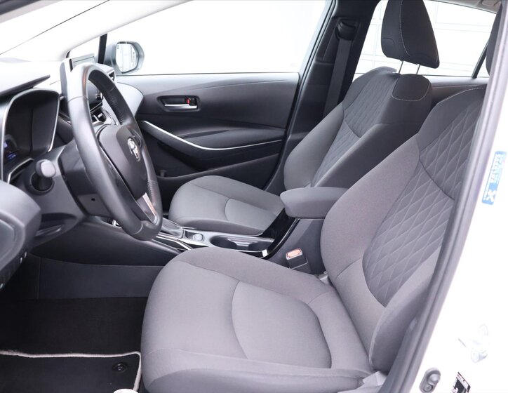 Toyota Corolla Sedan / Limuzína 1,8 l 90 kw