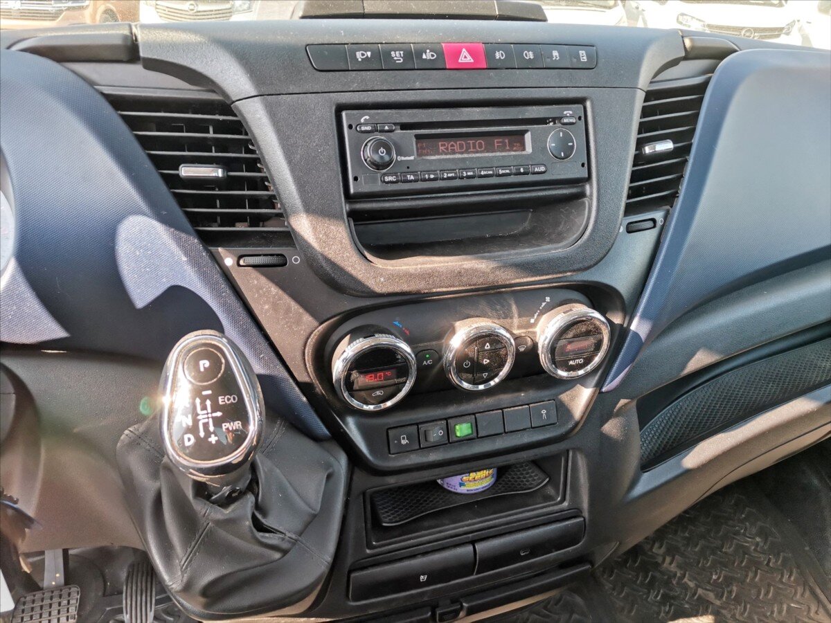 Iveco Daily Valník 2,3 l 100 kw