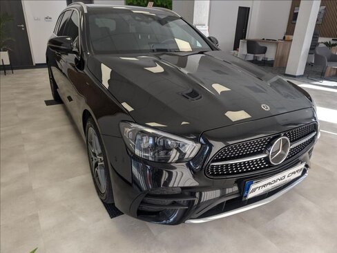 Mercedes-Benz Třídy E Kombi 2,0 l 143 kw