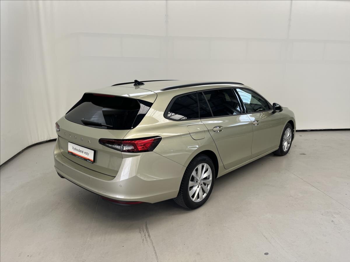 Škoda Superb Kombi 2,0 l 110 kw