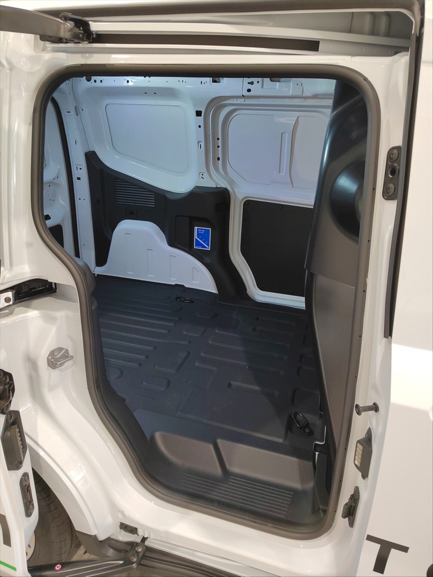 Ford Transit Courier Ostatní 0,0 100 kw