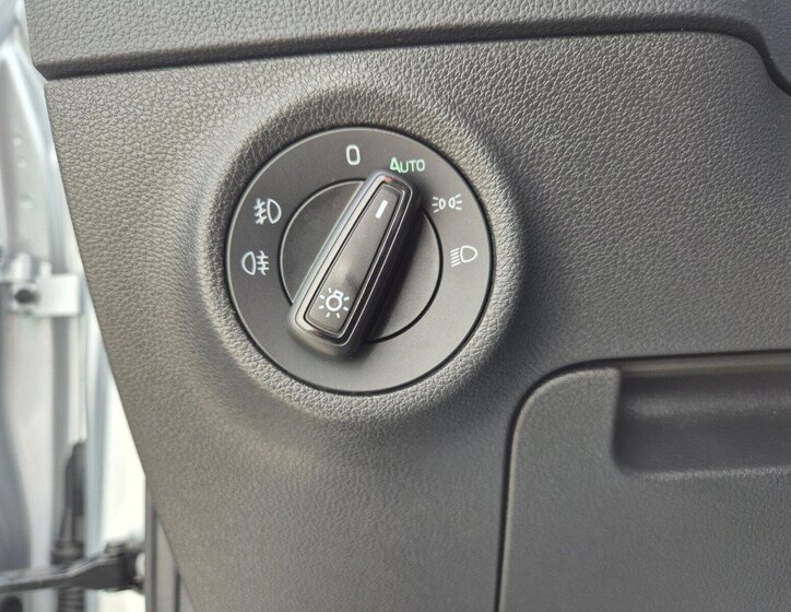 Škoda Karoq SUV / Terénní 1,5 l 110 kw