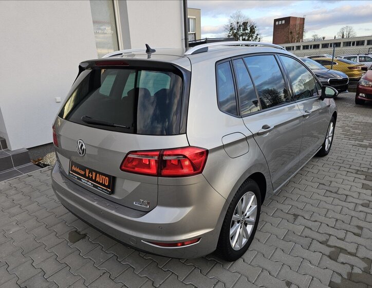 Volkswagen Golf Sportsvan Kombi 1,4 l 92 kw