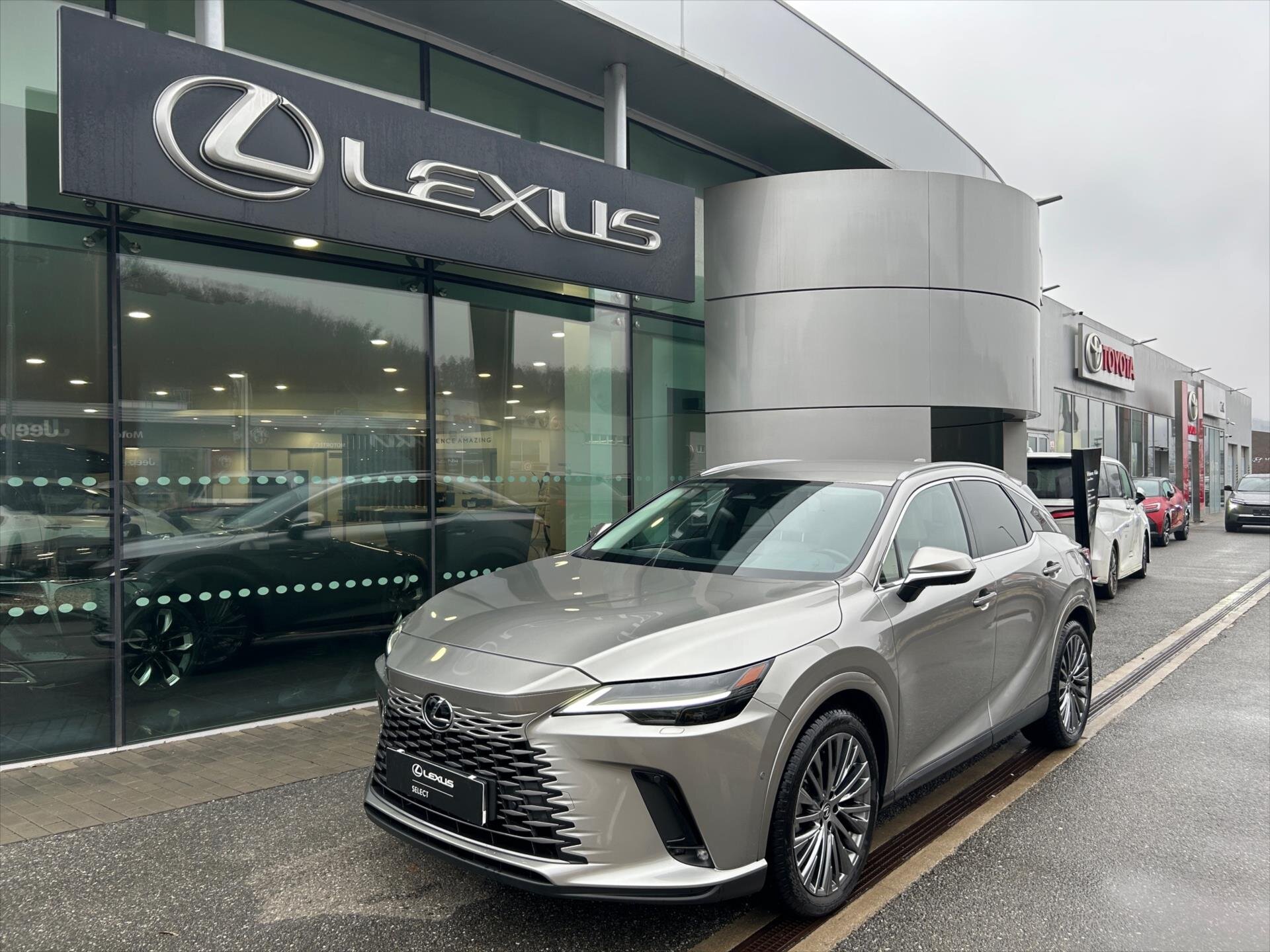 Lexus RX 350h SUV 2,5 l 140 kw