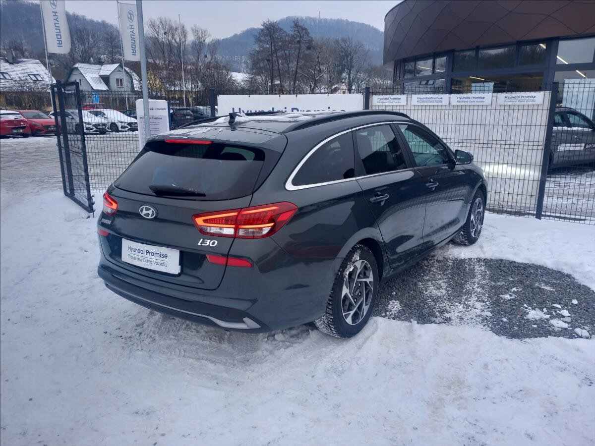 Hyundai i30 Kombi 998,0 73 kw