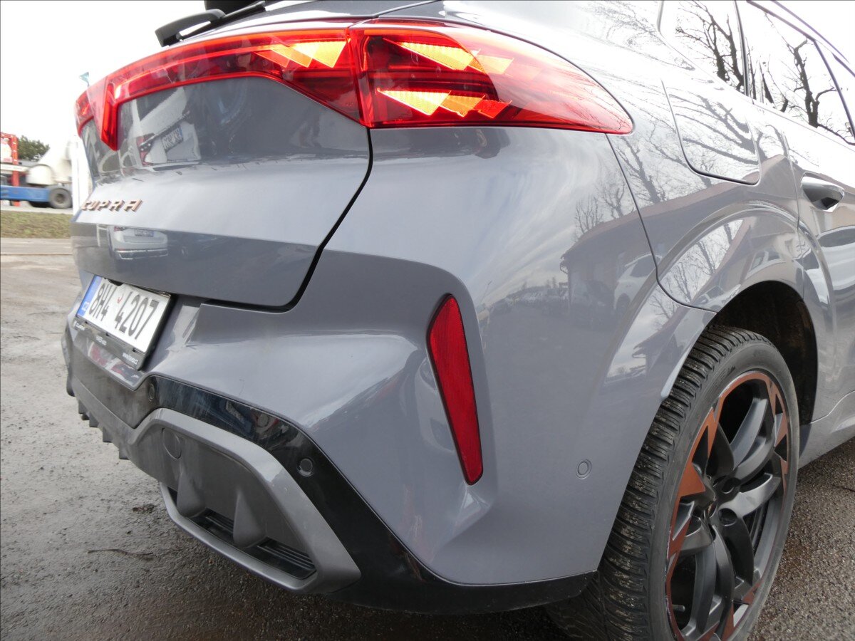 Cupra Terramar SUV / Terénní 2,0 l 195 kw