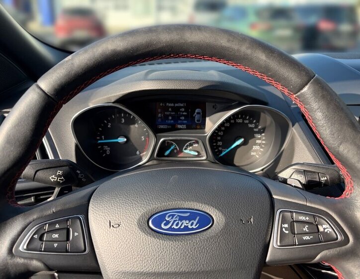 Ford Kuga SUV 2,0 l 132 kw