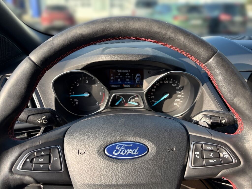 Ford Kuga SUV 2,0 l 132 kw