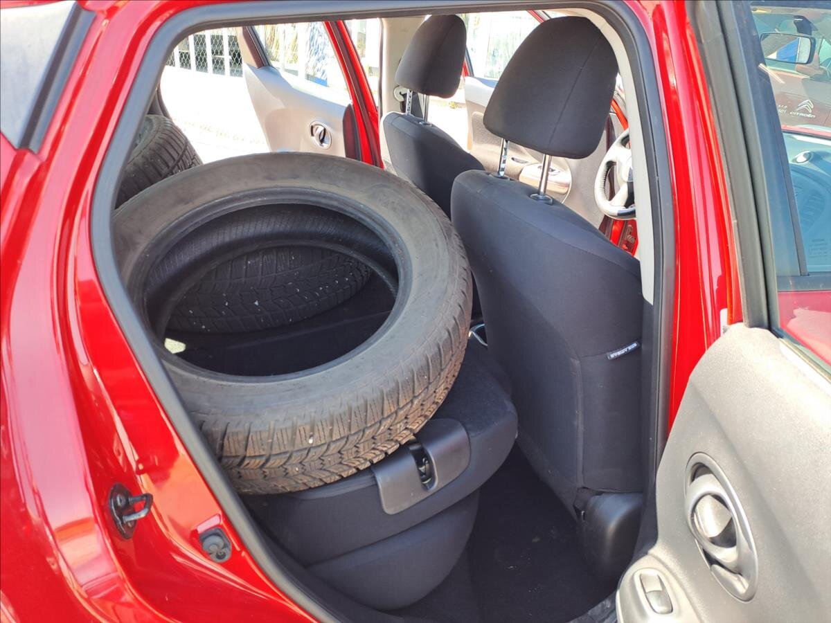 Nissan Juke SUV / Terénní 1,6 l 69 kw