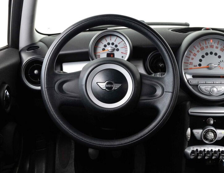 Mini Cooper Hatchback 1,4 l 70 kw