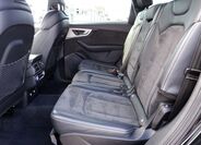 Audi Q7 24