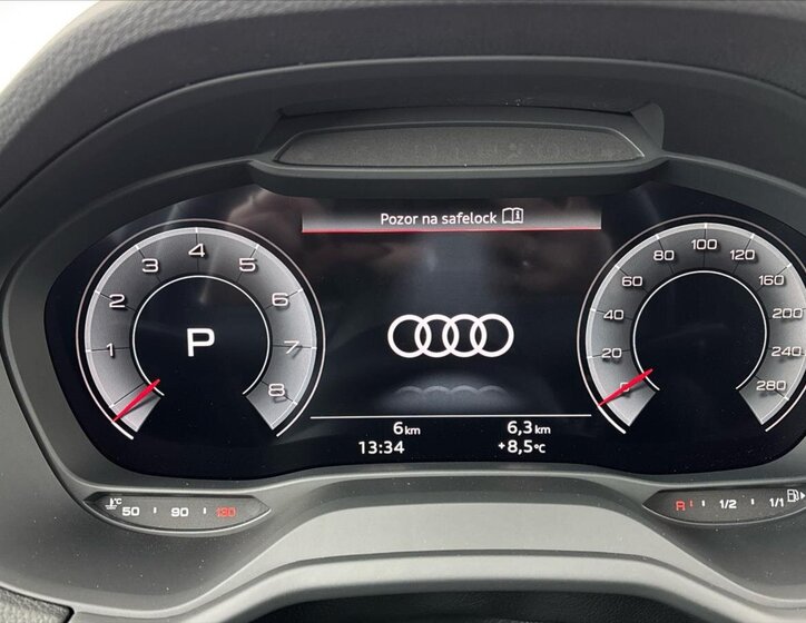 Audi Q2 SUV / Terénní 1,5 l 110 kw