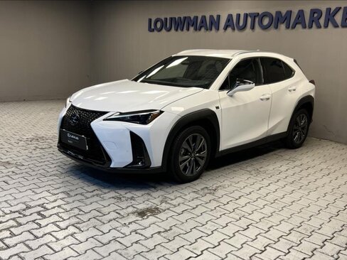 Lexus UX 300h Hatchback 2,0 l 146 kw