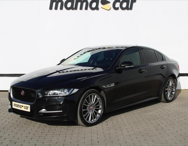 Jaguar XE 3