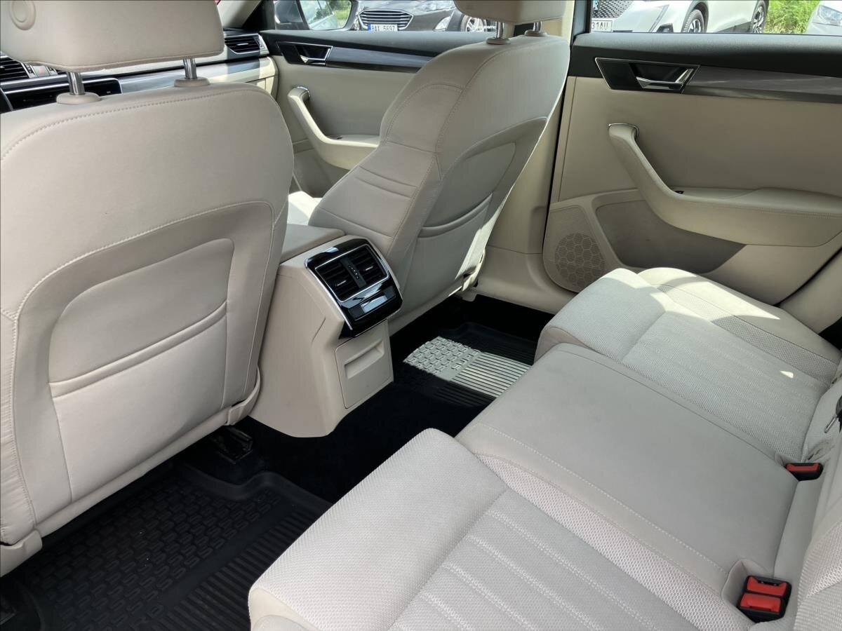 Škoda Superb Kombi 1,4 l 115 kw