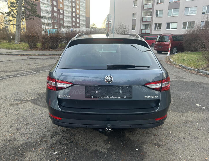 Škoda Superb 15