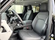 Land Rover Defender 13