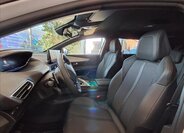 Peugeot 5008 SUV 1,5 l 96 kw