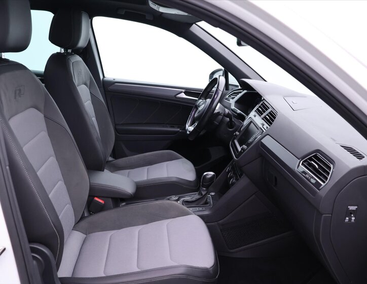 Volkswagen Tiguan 11