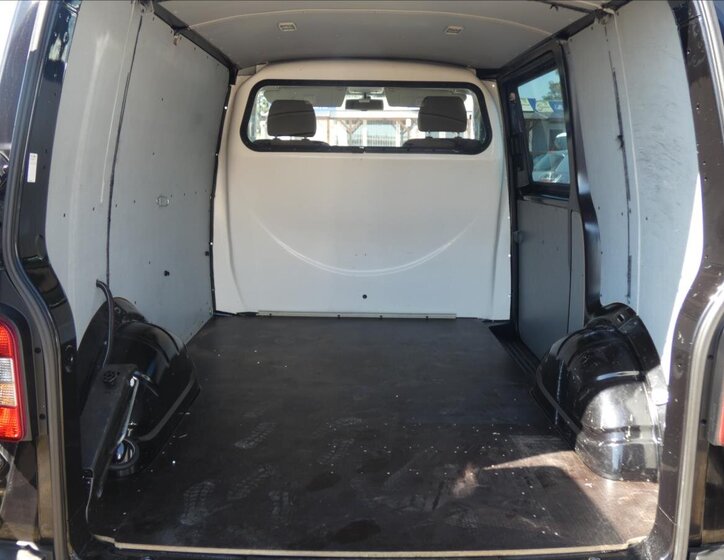 Volkswagen Transporter Skříň 2,0 l 103 kw