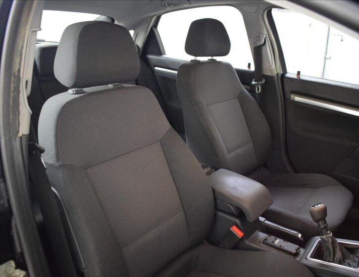 Opel Vectra Liftback 1,8 l 103 kw