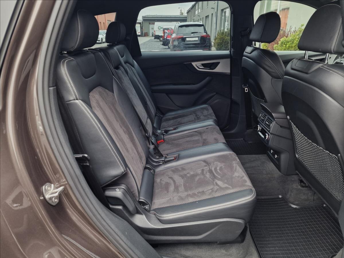Audi Q7 SUV / Terénní 3,0 l 210 kw