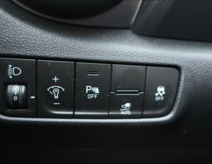 Hyundai Kona SUV / Terénní 0,0 150 kw