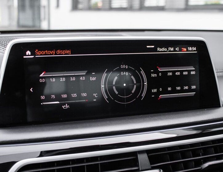 BMW Řada 7 Sedan 3,0 l 294 kw