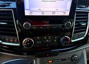 Ford Tourneo Custom 16
