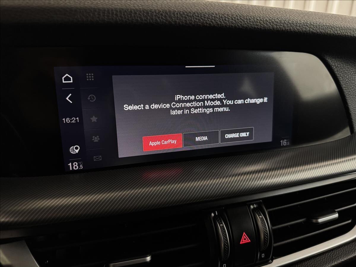 Alfa Romeo Stelvio SUV / Terénní 2,1 l 154 kw