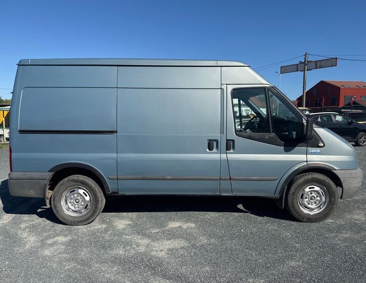Ford Transit 8