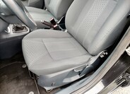 Ford Fiesta 13