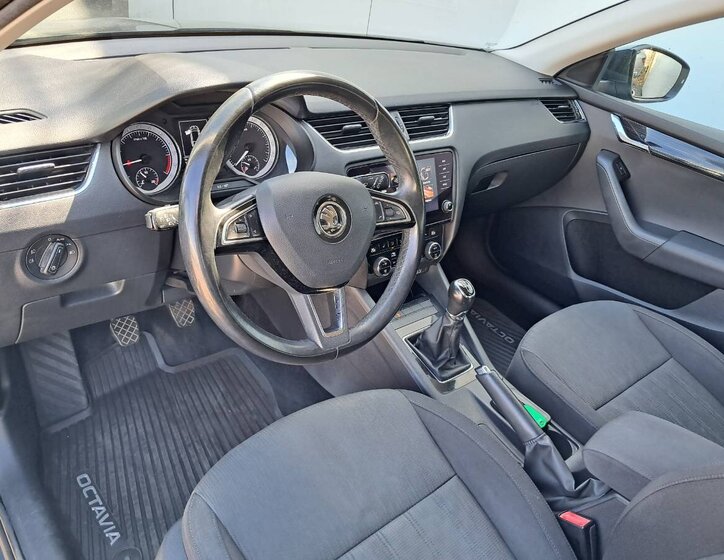 Škoda Octavia Kombi 2,0 l 110 kw