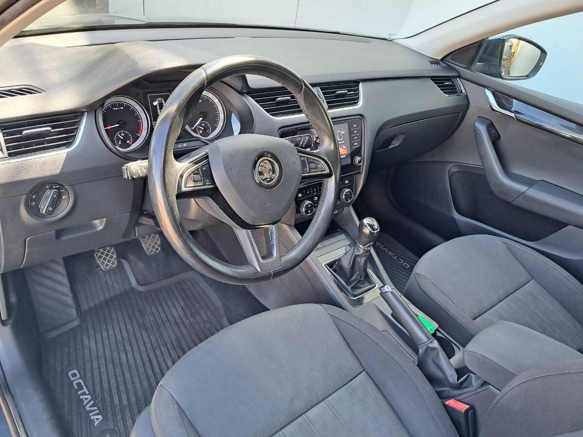 Škoda Octavia Kombi 2,0 l 110 kw