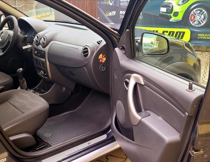 Dacia Sandero Hatchback 1,6 l 62 kw