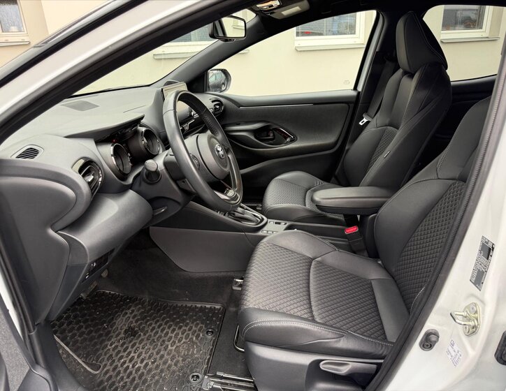 Toyota Yaris Hatchback 1,5 l 68 kw