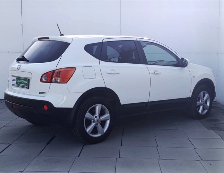 Nissan Qashqai SUV / Terénní 1,5 l 78 kw