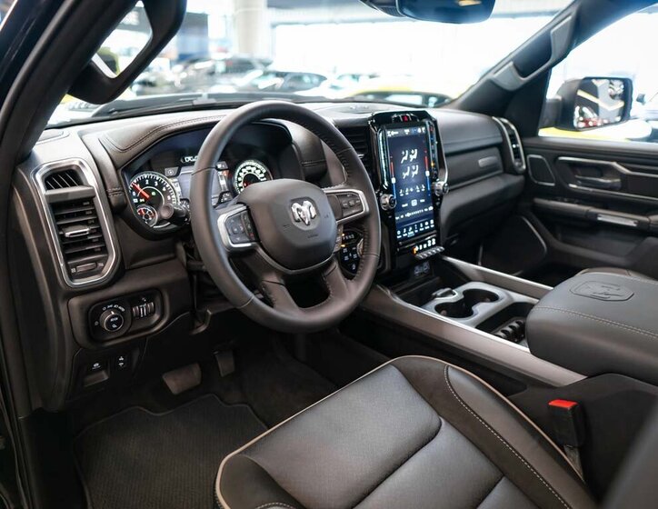 Dodge RAM Pick-up 5,7 l 291 kw