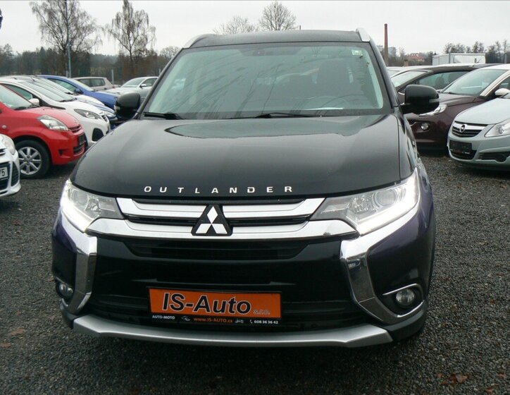 Mitsubishi Outlander SUV / Terénní 2,3 l 110 kw