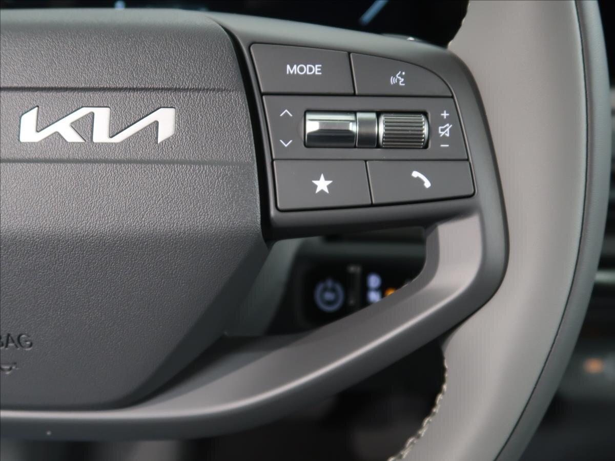 KIA EV3 SUV / Terénní 0,0 150 kw