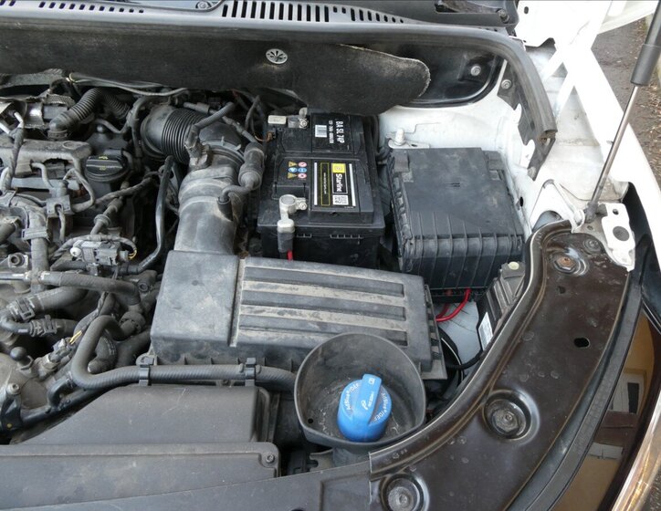 Volkswagen Caddy Skříň 2,0 l 75 kw