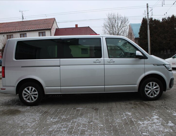 Volkswagen Caravelle Kombi 2,0 l 110 kw